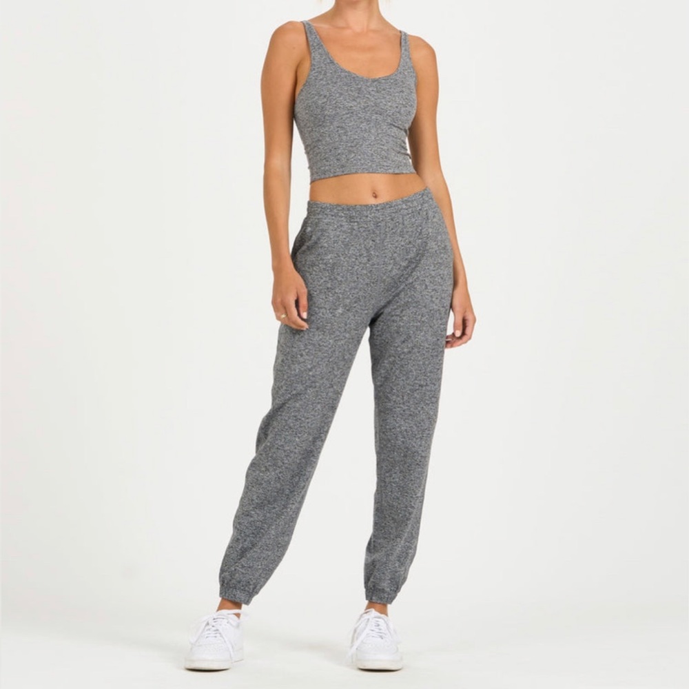 Heather Green Vuori Boyfriend Joggers - Size Small